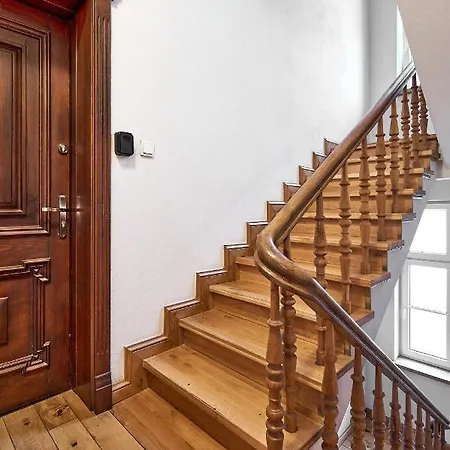 Warta River White Apartment