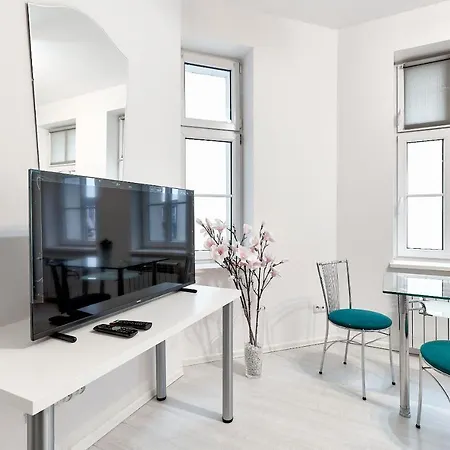 Warta River White By Bookinghost פוזנן